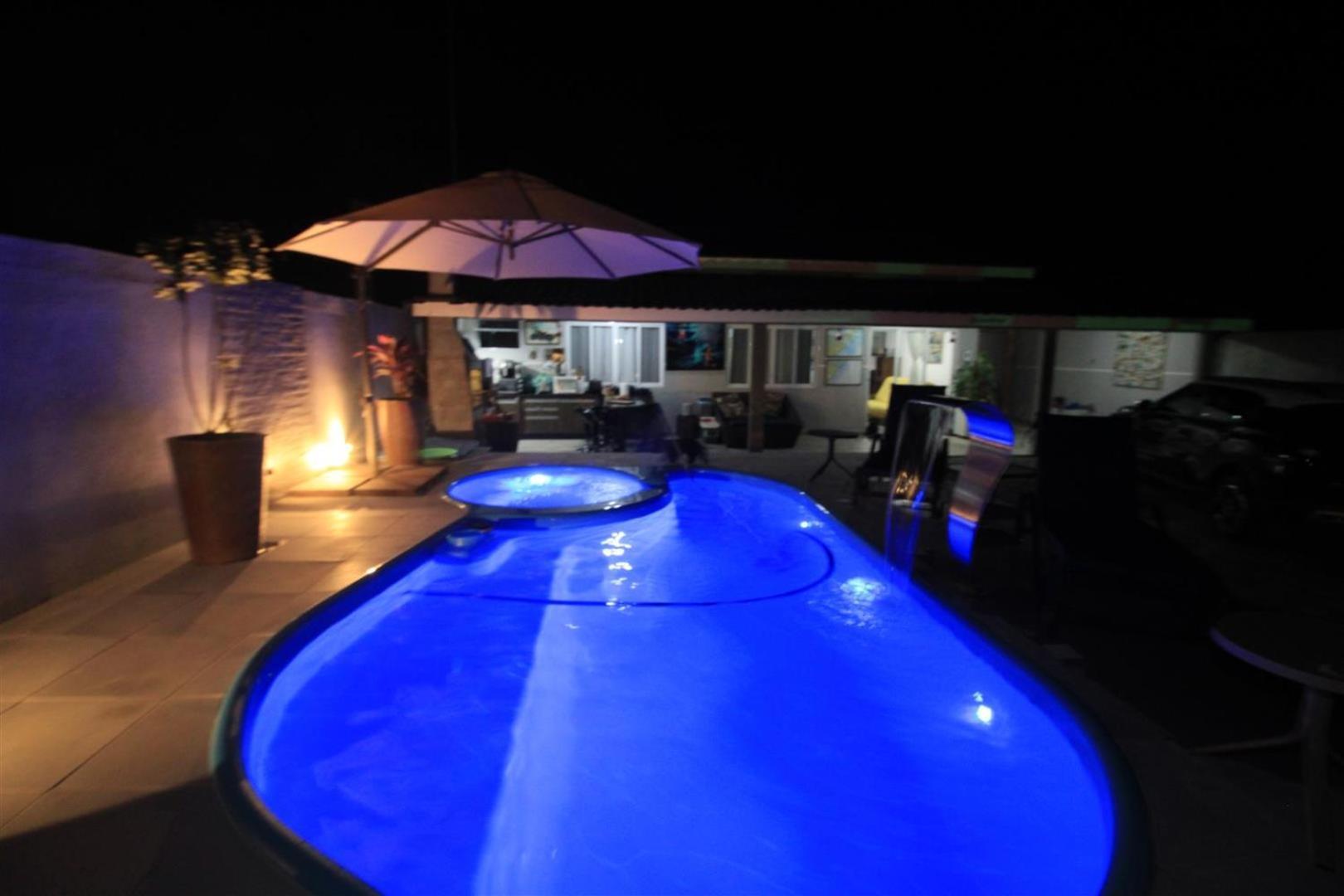 Apartment Captain Morgan Pontal Do Sul Com Piscina